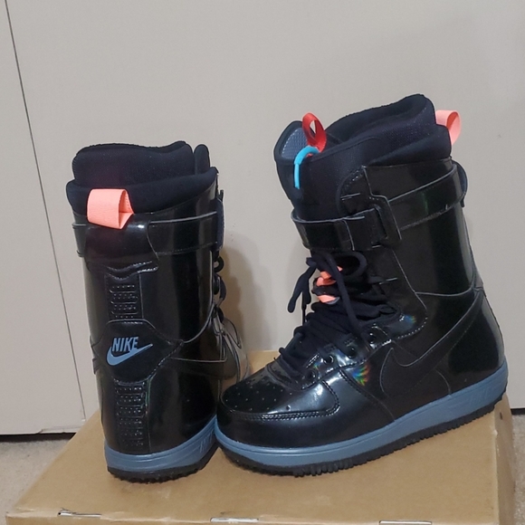 Nike zoom force 1 snowboarding boots size 7 - Picture 1 of 9